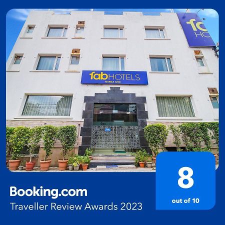 Fabhotel Marble Arch - Nr Karol Bagh Market Deli Exterior foto