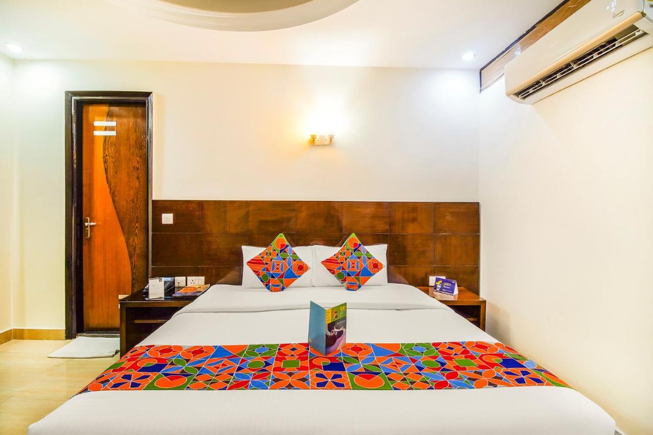 Fabhotel Marble Arch - Nr Karol Bagh Market Deli Exterior foto