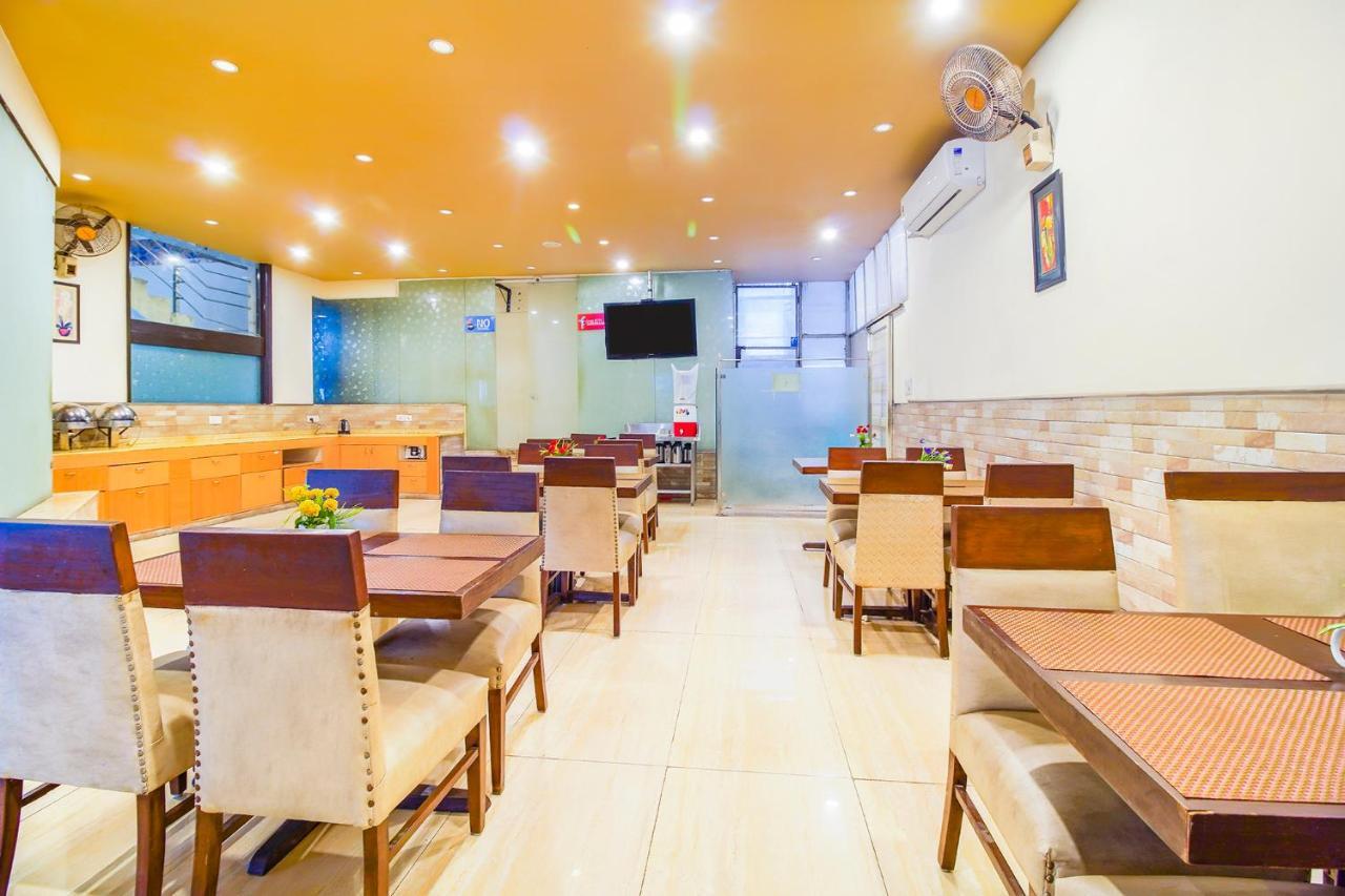 Fabhotel Marble Arch - Nr Karol Bagh Market Deli Exterior foto